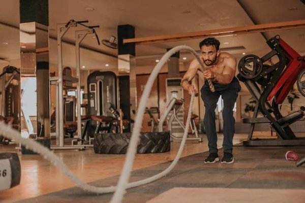 Comment optimiser les campagnes de marketing par SMS pour un réseau de salles de sport locales?